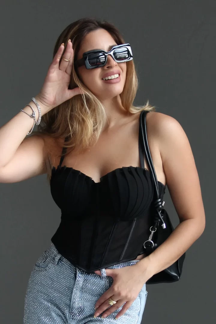 CROP TOP CON PLIEGUES - Imagen 2