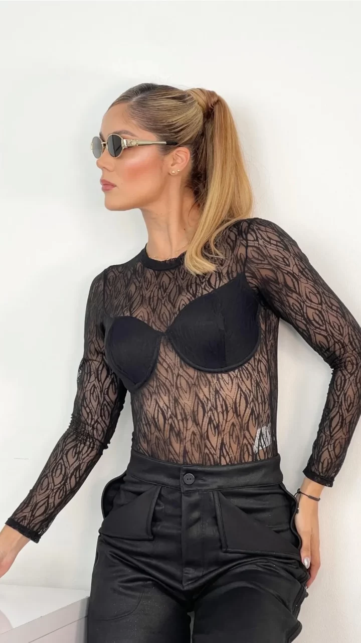 BODY TRANSPARENTE CON CAPAS