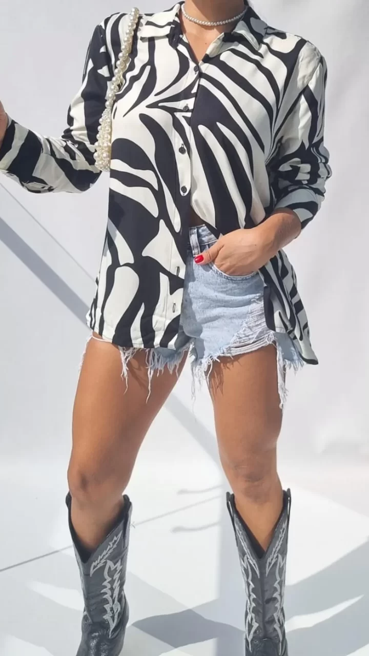CAMISA ESTAMPADA DE CEBRA
