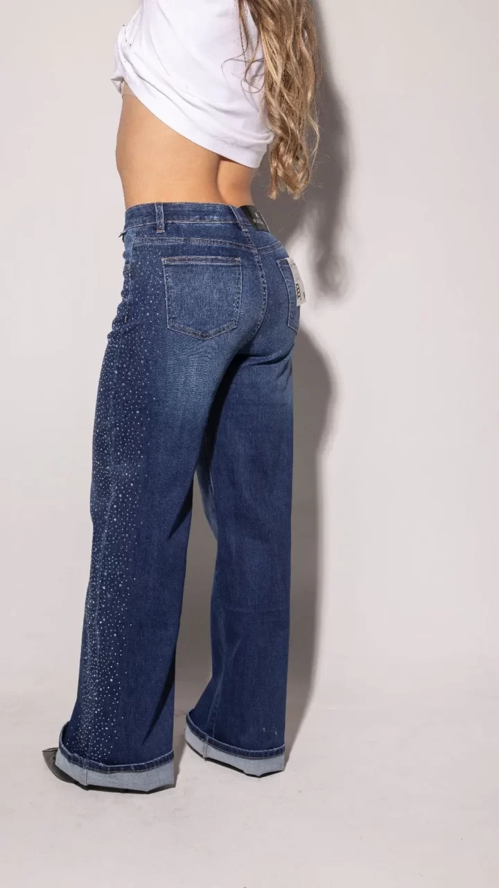 JEAN AZUL CON BRILLO LATERAL