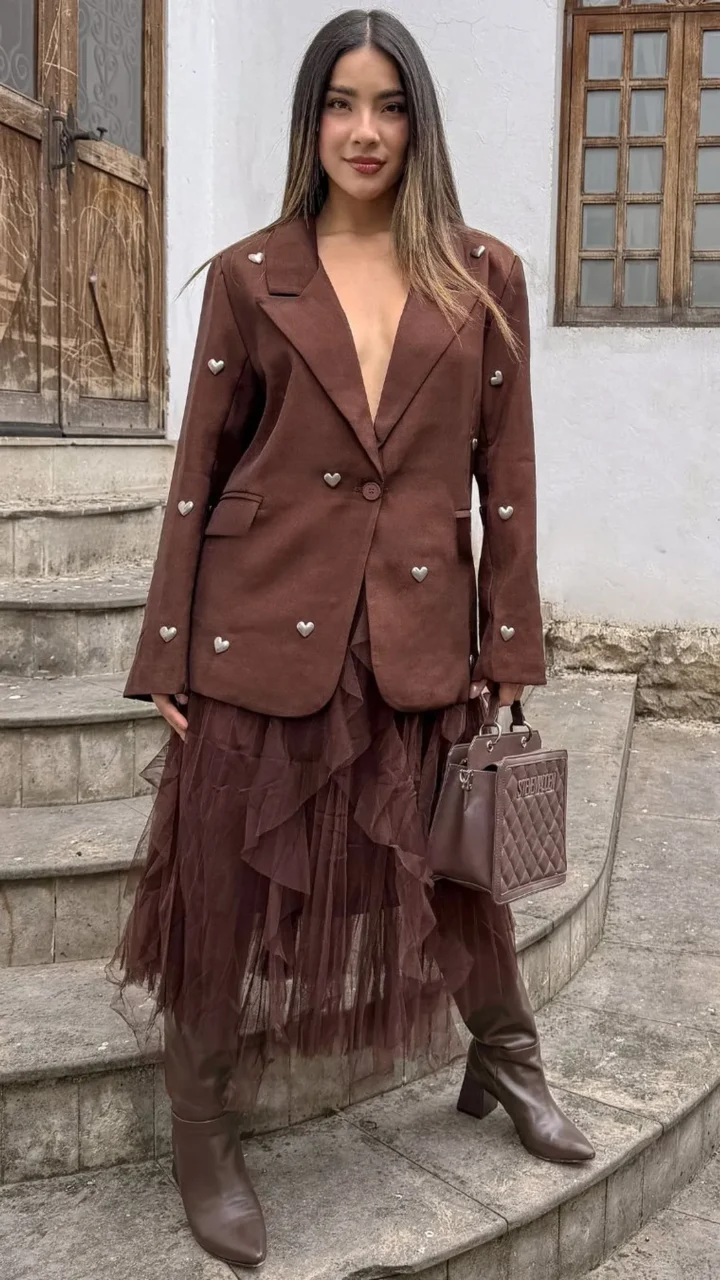 BLAZER CON APLIQUES DE CORAZÓN