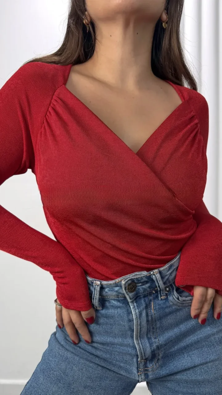 BLUSA CRUZADA DE MANGAS LESLY