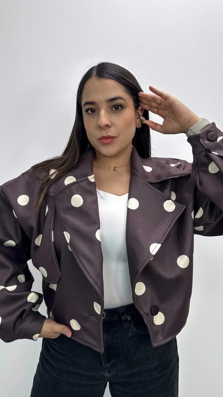 CHAQUETA ESTAMPADA DE PUNTOS