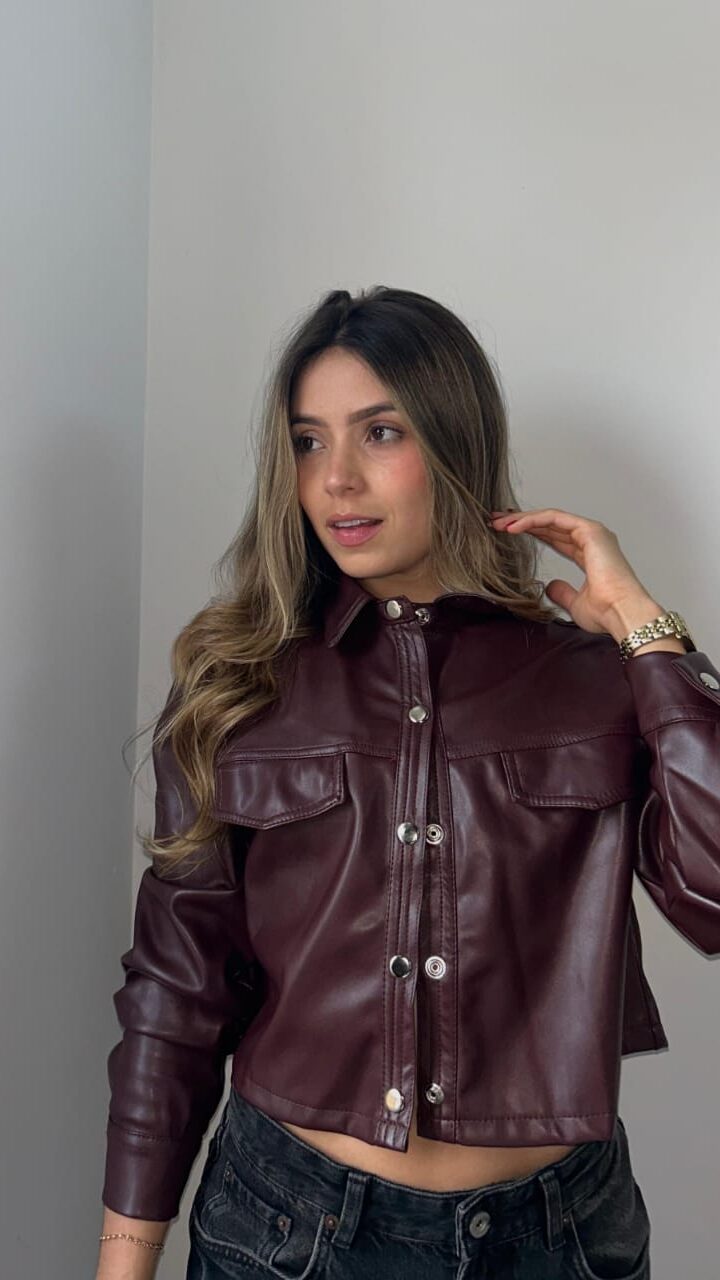 CHAQUETA DE CUERINA