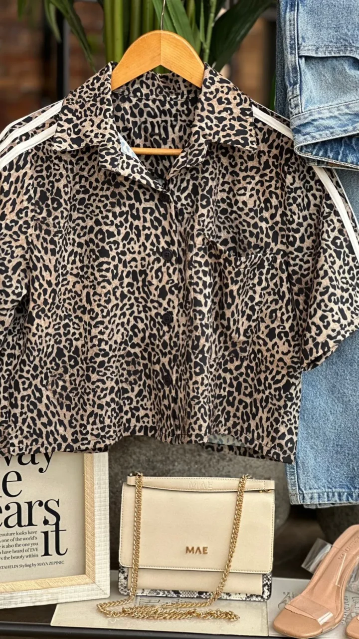 CAMISA MANGA CORTA LEOPARDO
